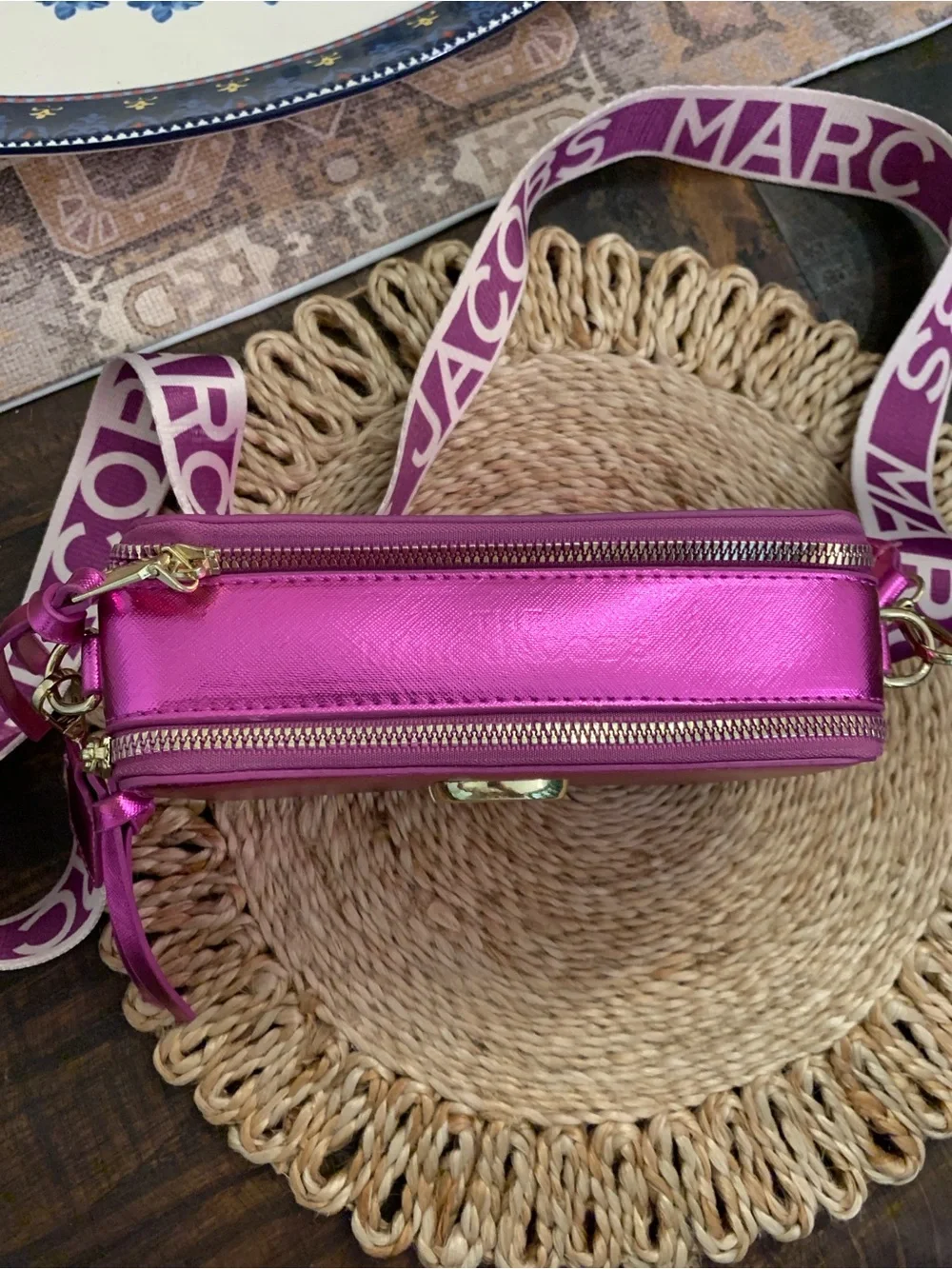 Marc Jacobs Metallic Pink Snapshot Crossbody Bag - Picture 4 of 10